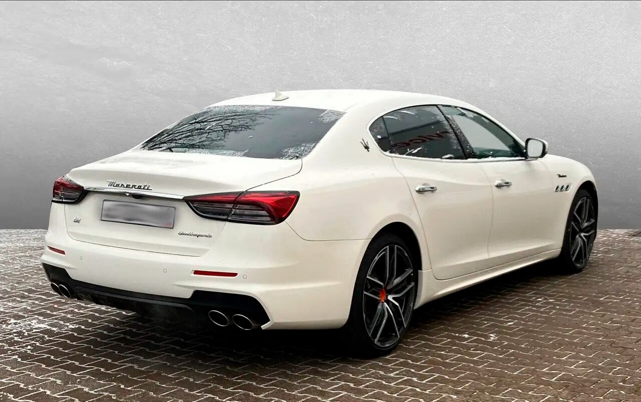 Maserati Quattroporte аренда